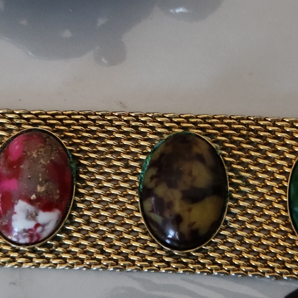 Jewelry - Picture 2 of 4
